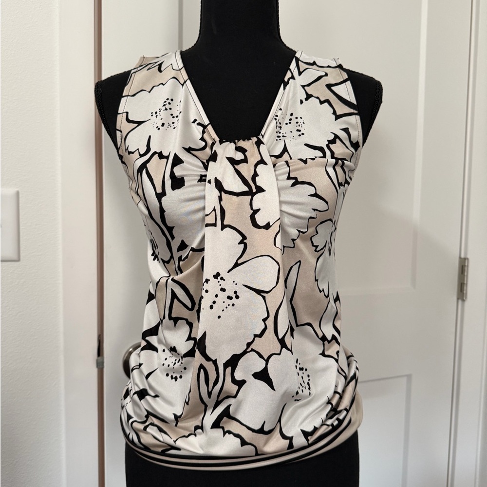 New York & Company Black and White Floral Blouse